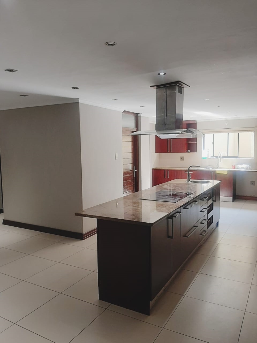 7 Bedroom Property for Sale in Amalinda Eastern Cape